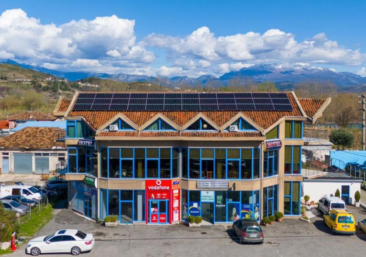 Hotel Ambasador Bahçallëk Exteriér fotografie